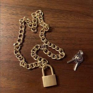 Gold chain with lock choker
